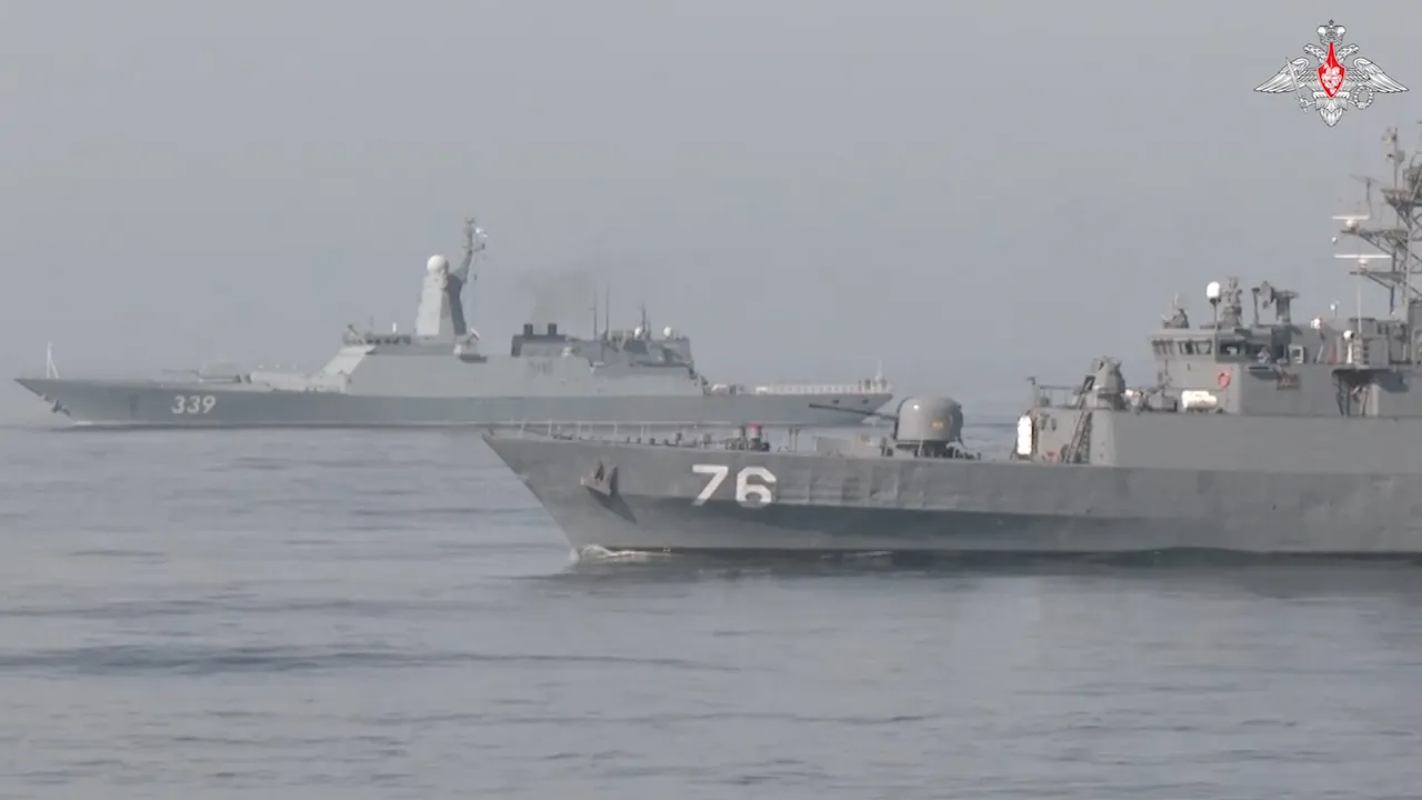 Irani dhe Rusia do të zhvillojnë stërvitje të përbashkët detare në Gjirin e Omanit