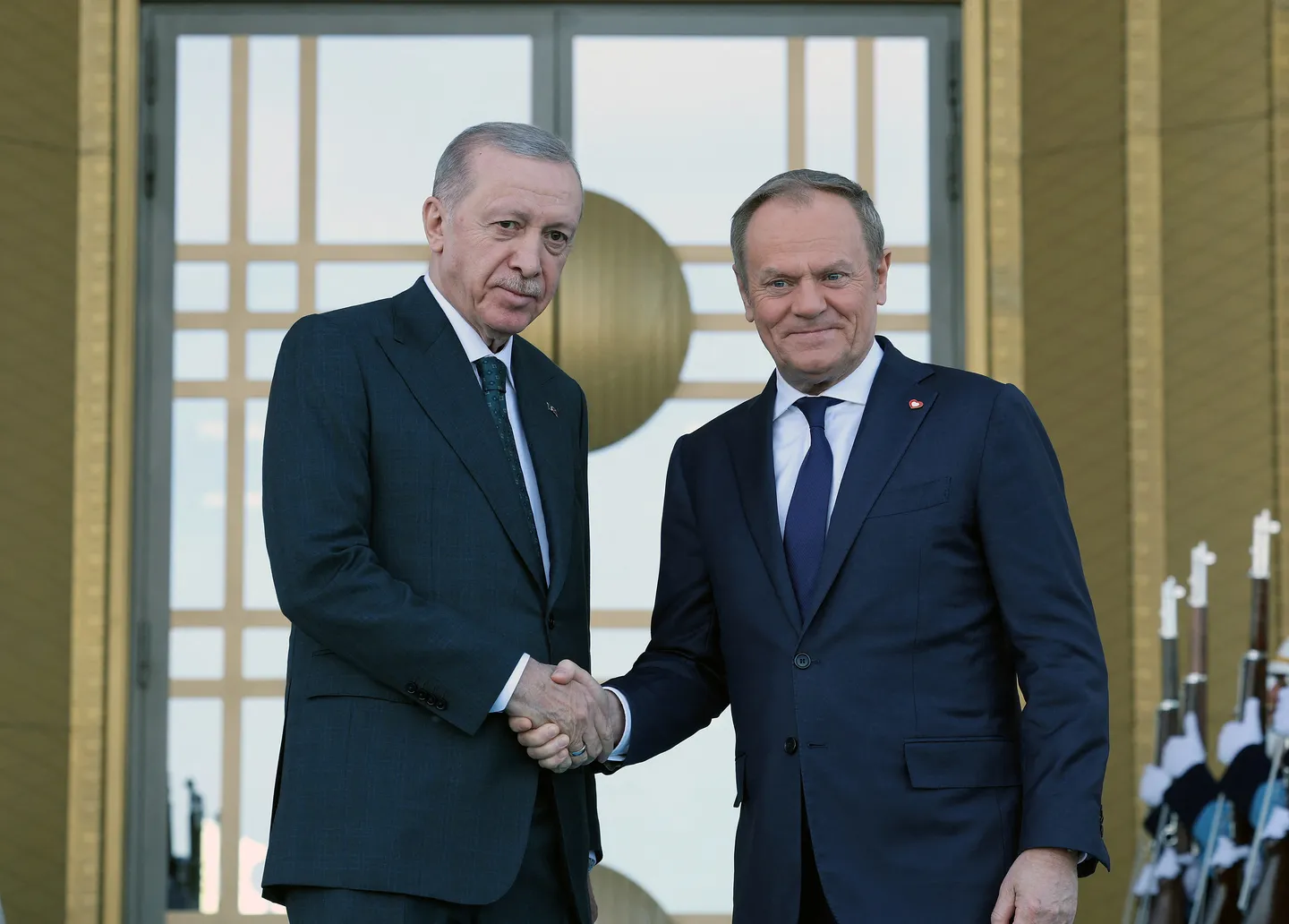 تورکیه :که اروپایي ټولنه غواړي چې خپل ځواک او نفوذ وساتي تورکیې ته باید بشپړ غړیتوب وکړي