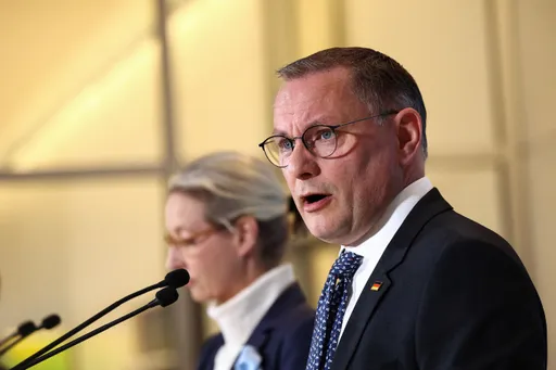 AfD-Chef Chrupalla beschäftigt Ehefrau eines Parteikollegen