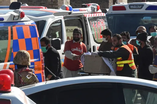 بلوچستان: مسلح افرادنے نو مسافروں کو بسوں سے نکالا اور گولیوں سے بھون دیا