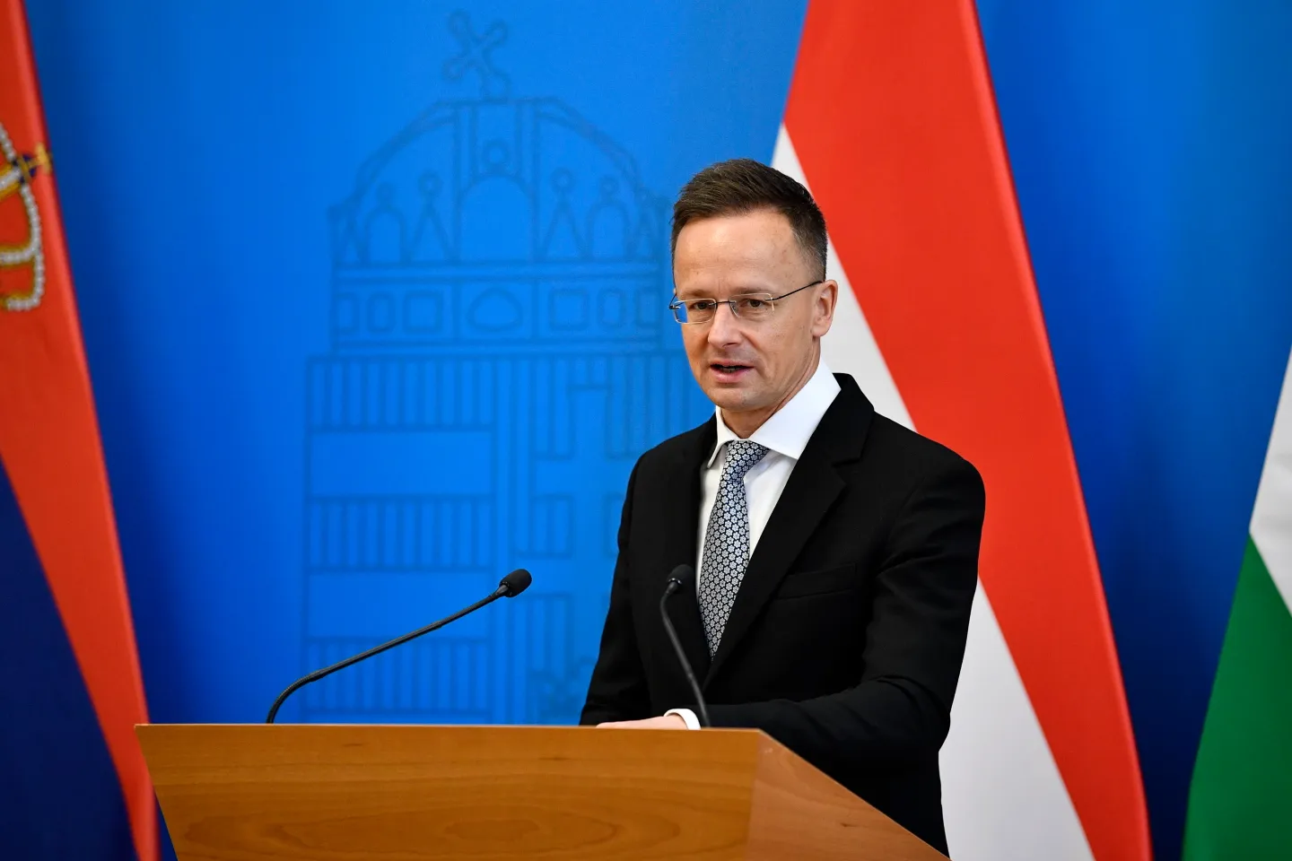 Mađarska: Nema više oružja ni novca za Ukrajinu