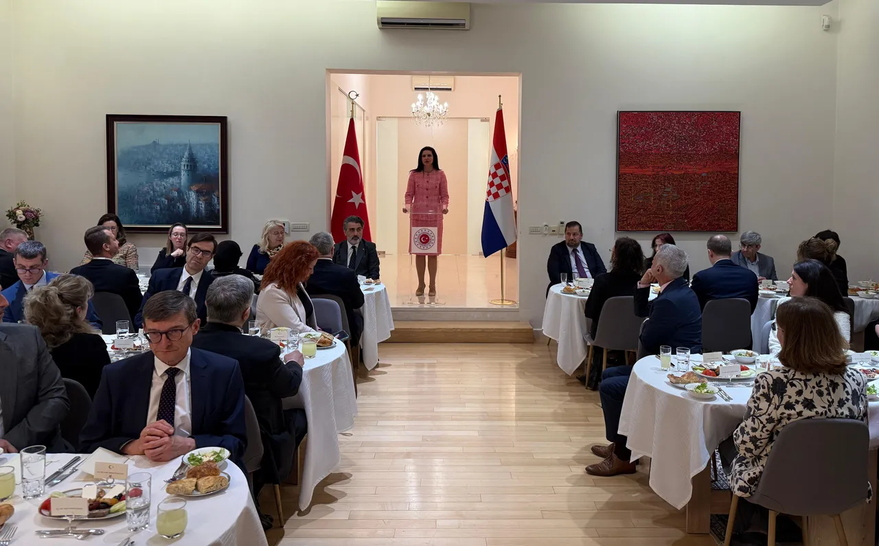 Turska ambasada u Zagrebu organizovala iftar