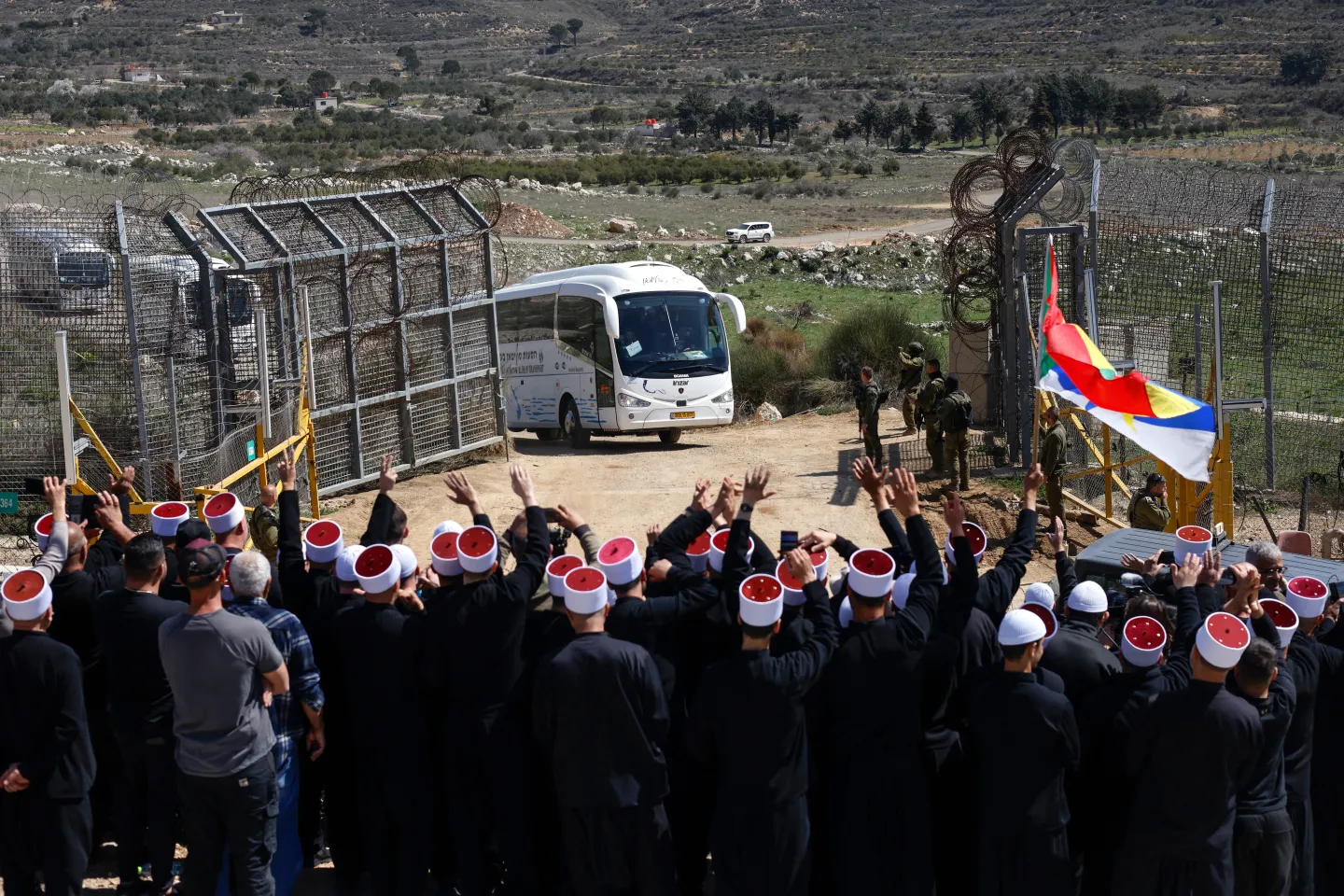 "لأسباب أمنية".. إسرائيل تلغي قرار دخول العمال الدروز من جنوب سوريا