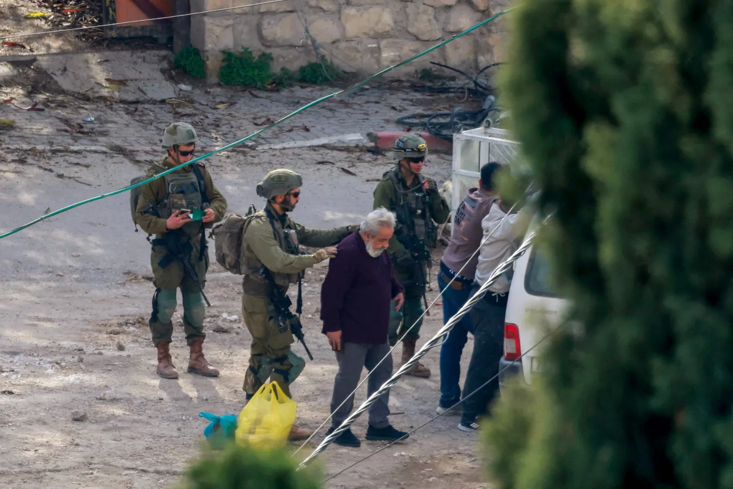 L’armée israélienne arrête 25 Palestiniens lors de raids en Cisjordanie