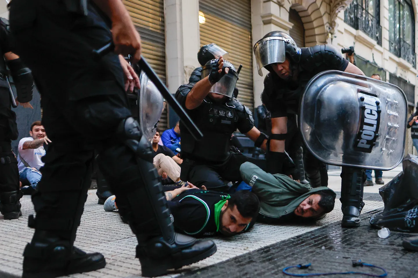 Una protesta de jubilados en Argentina desató ola de detenciones