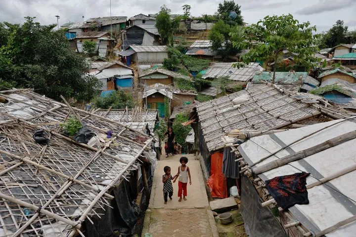 Bangladeşdäki aşa ýagyşlar 1400-den gowrak rohingýalynyň öýüne zeper ýetdi