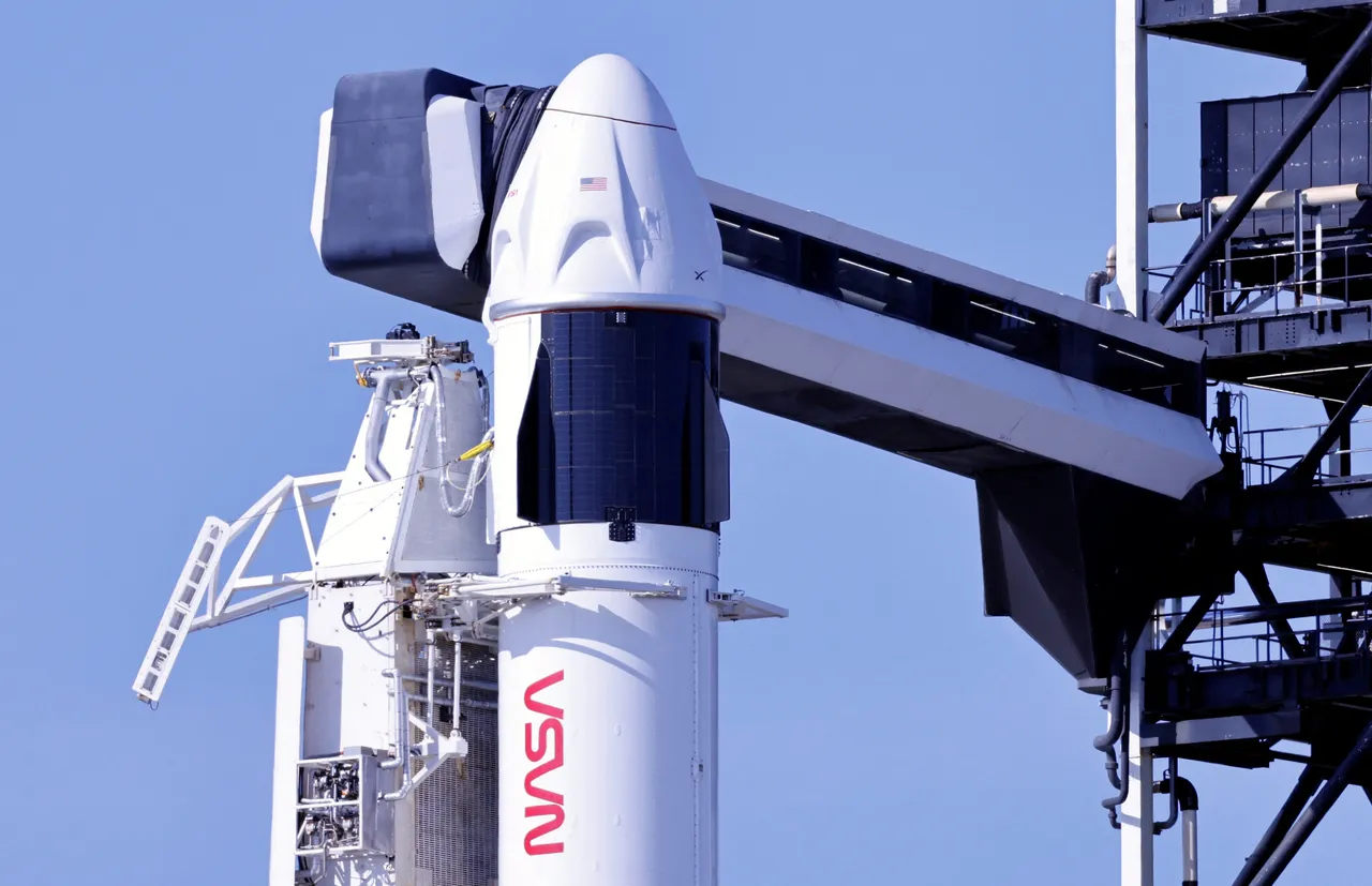 Η SpaceX εκτοξεύει αντικαταστάτες πληρώματος, ανοίγοντας τον δρόμο για την επιστροφή των εγκλωβισμένων αστροναυτών