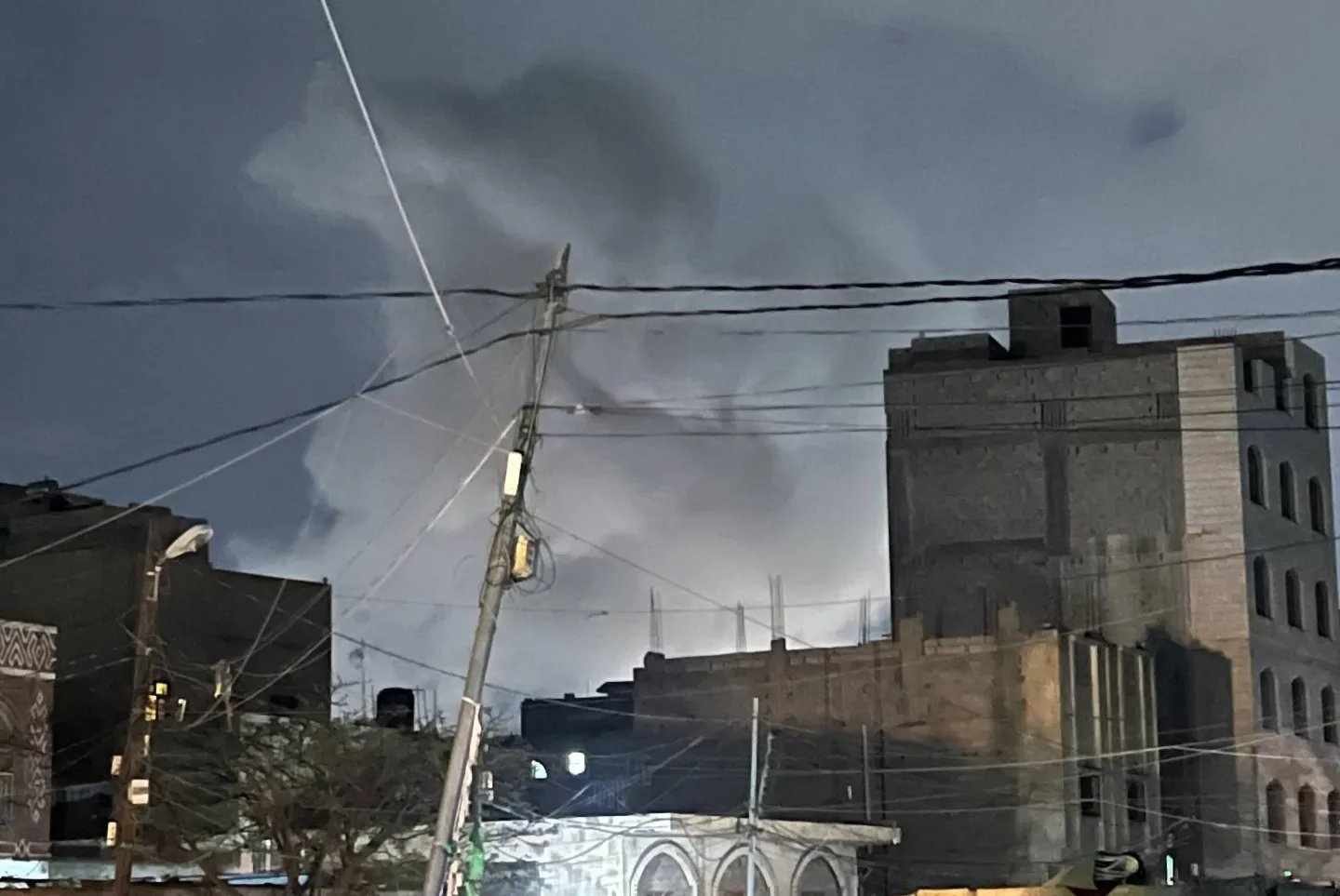 Deadly US-UK air strikes target Yemen's Sanaa