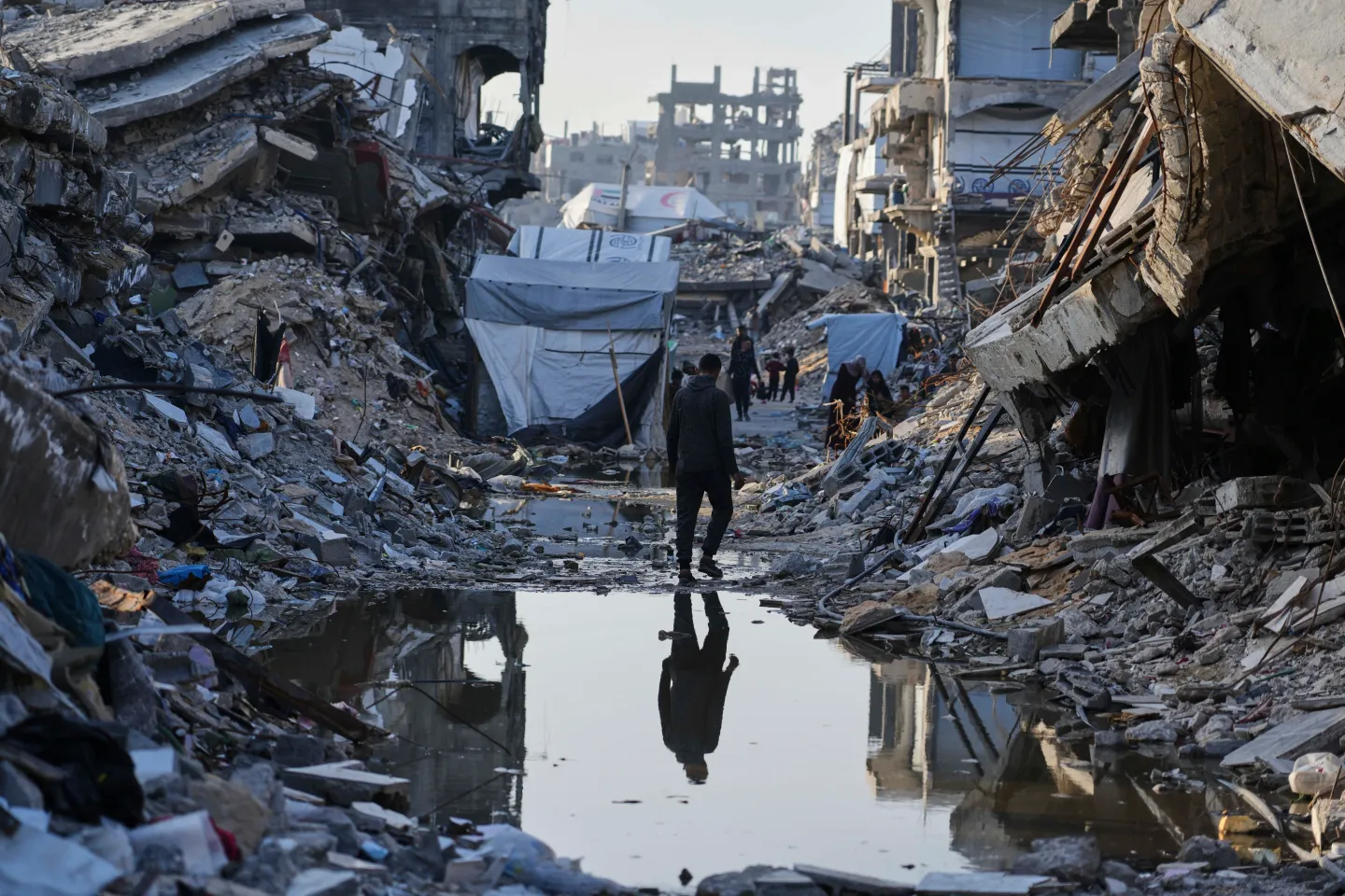 Gaza: une délégation du Hamas au Caire pour suivre l'accord de cessez-le-feu