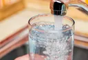 Студија: Недоволното пиење вода предизвикува посилна реакција на стресот