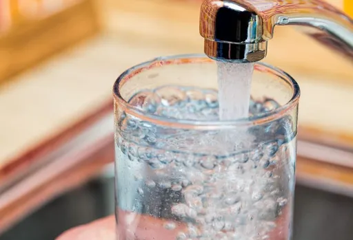 Drinkwatercrisis dreigt: Nederland slaat alarm en werkt aan nationale strategie