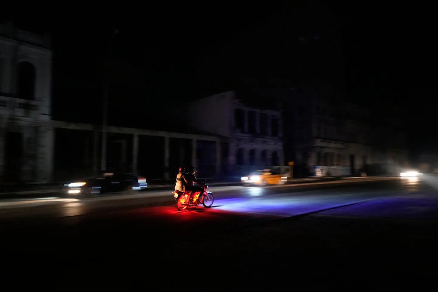 Cuba gradually turning lights back on after island-wide outage