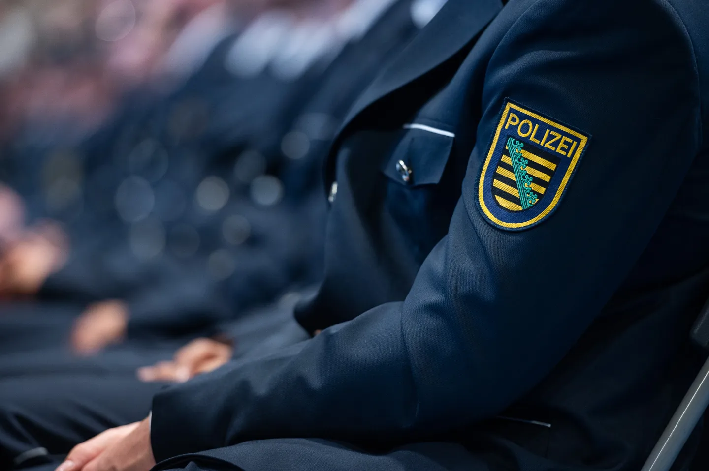 Bericht: Fast 200 Polizisten stehen unter Extremismusverdacht