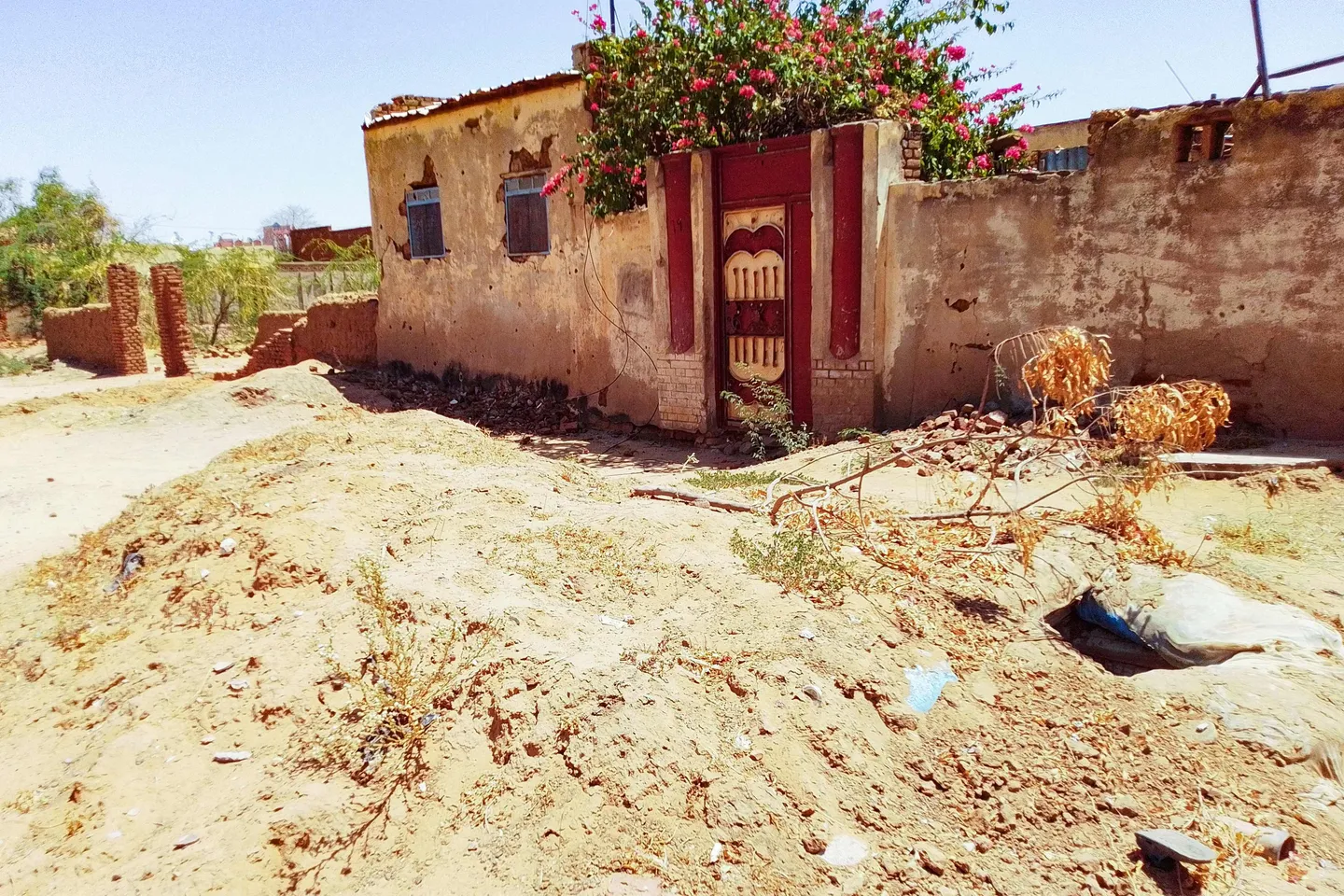 El-Fasher: Dozens killed in fresh shelling of Sudanese city under siege