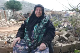 O Sul do Líbano ergue-se dos escombros da destruição israelita