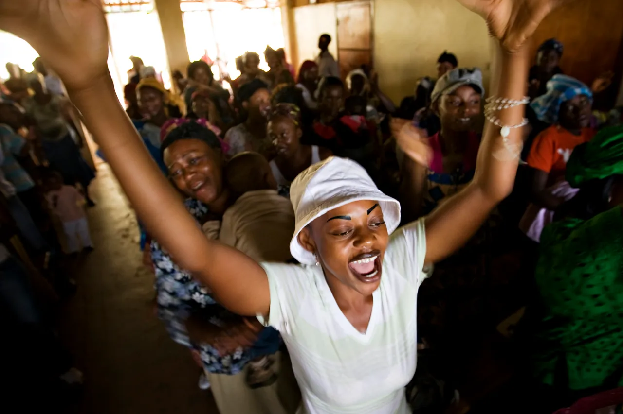 An rufe coci-coci 50 da aka gina ba bisa ƙa’ida ba a Kamaru