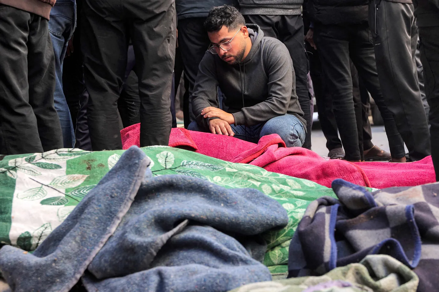 İsrailin son zərbələri nəticəsində Qəzzada ölənlərin sayı 400 nəfəri ötüb