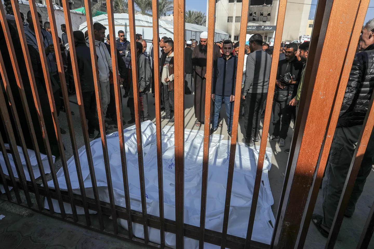 نتنياهو يشعل الحرب مجدداً.. مكاسب سياسية على حساب الدم الفلسطيني