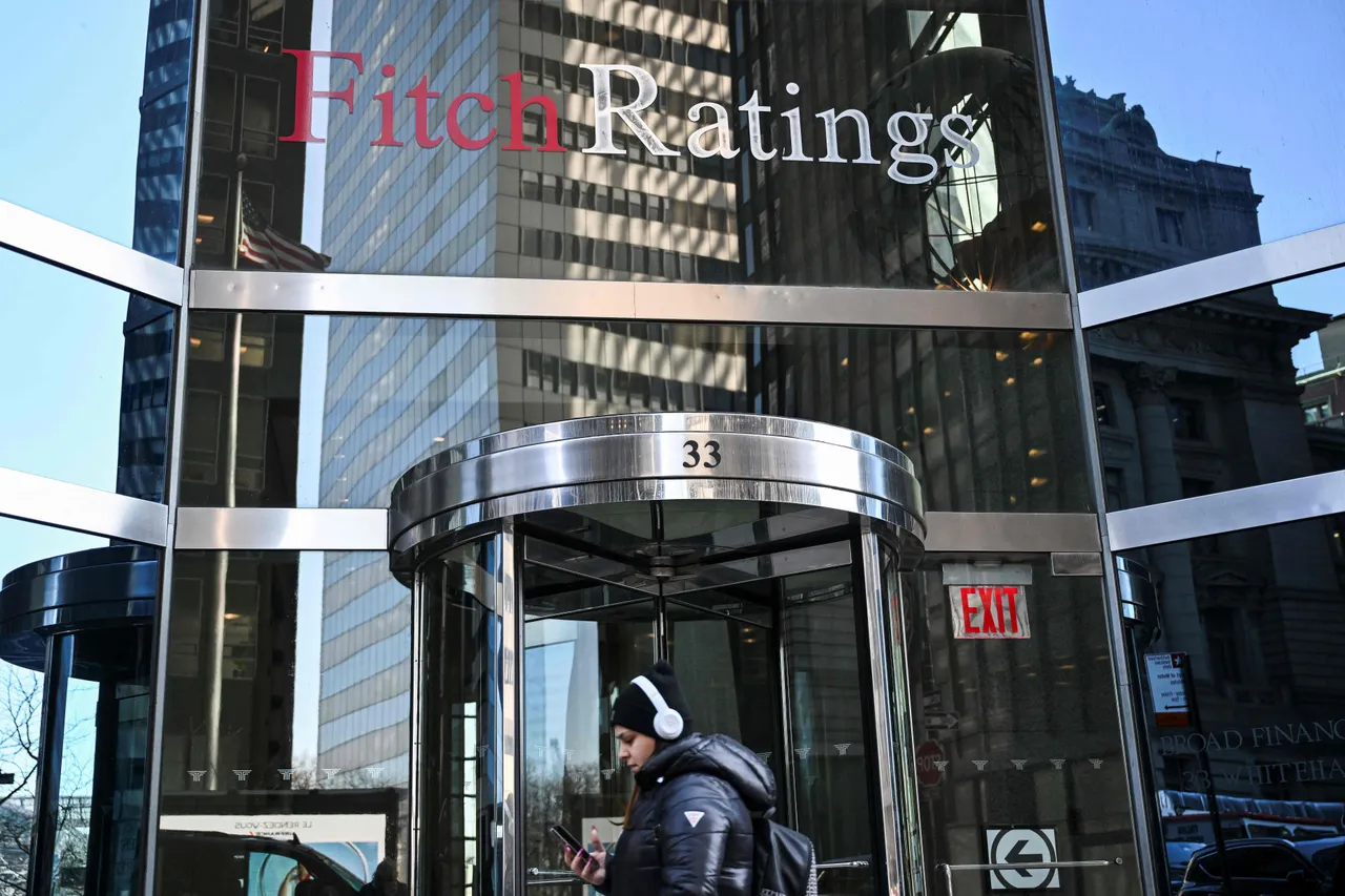 Fitch sanctionne la France pour ses incertitudes budgétaires