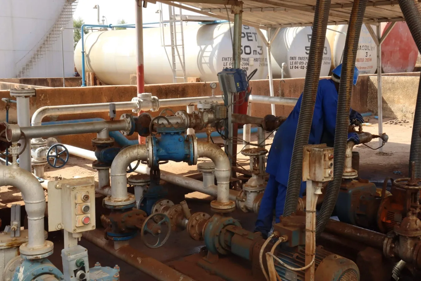 Le Niger renforce le contrôle sur son secteur pétrolier et limite l'influence chinoise