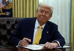 Trump 225 yillik Xorijlik dushmanlar to'g'risidagi qonunni qayta tiklamoqchi