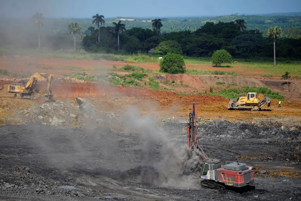 مشارکت و سرمایه‌گذاری قزاقستان در بخش معادن افغانستان