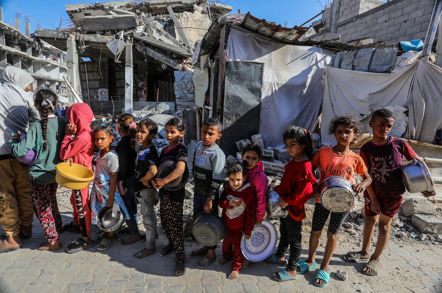 Life crumbles as Gaza steps into famine amid Israeli blockade