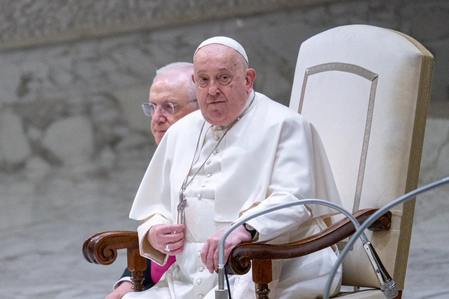 Papa Francis aacha kupumua kwa kutumia oksijeni, yasema Vatican.