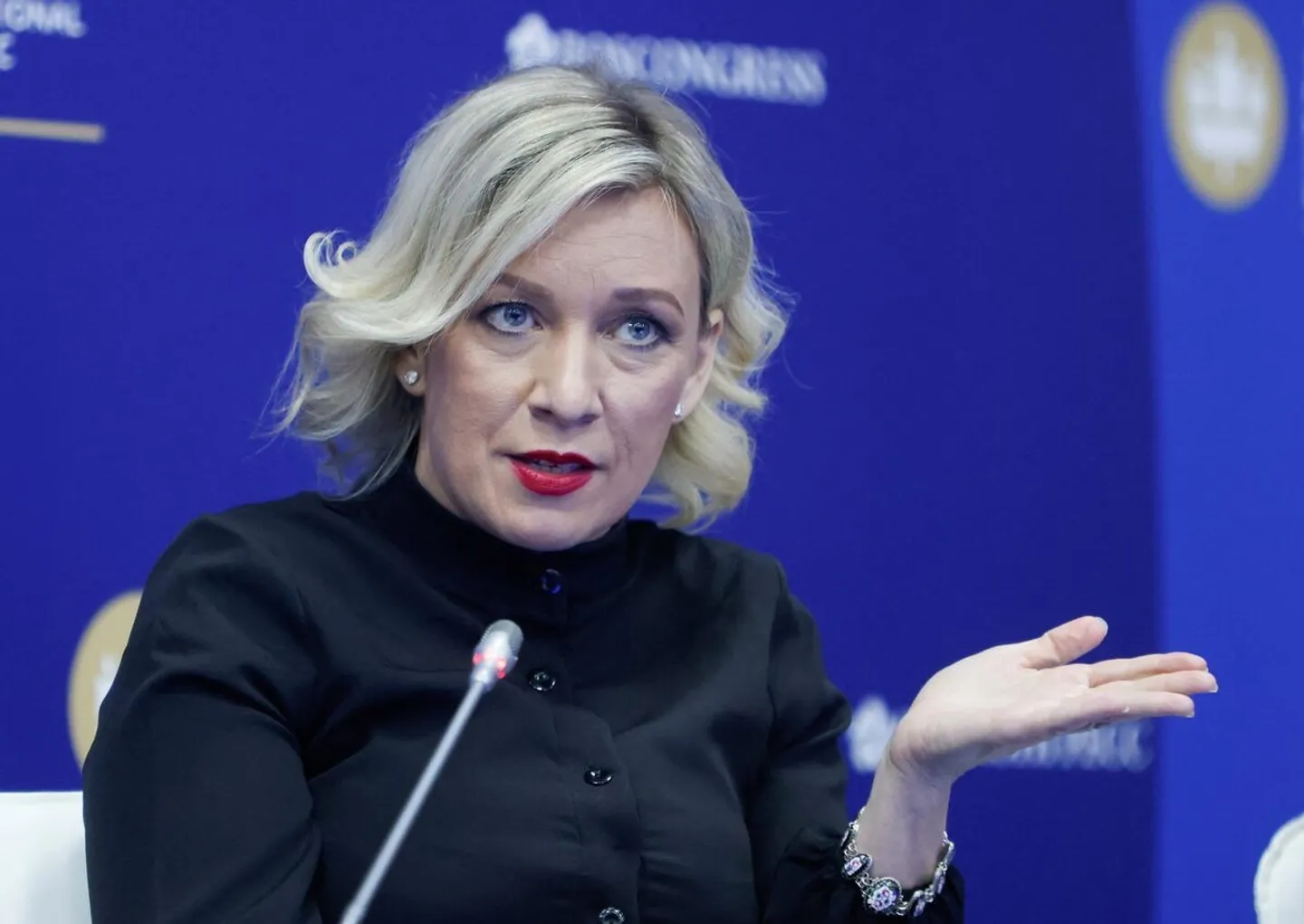 Захарова назвала Зеленского «переваренной пищей»