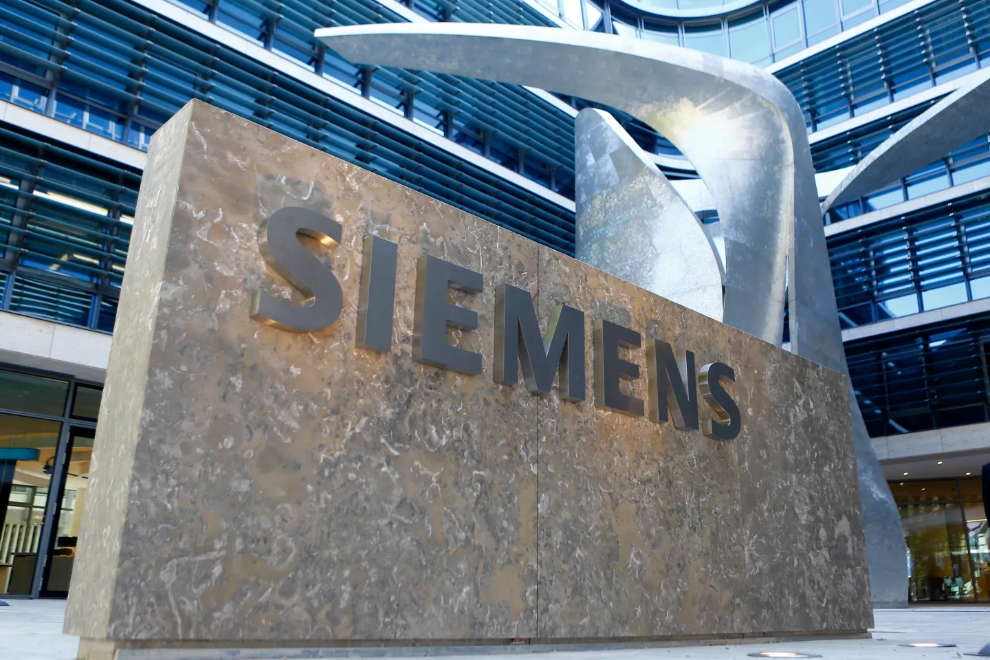 Siemens will rund 6.000 Jobs abbauen