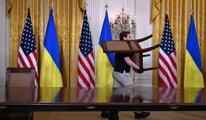 აშშ-მა რუს და უკრაინელ ოფიციალურ პირებთან საიდუმლო მოლაპარაკებები გამართა