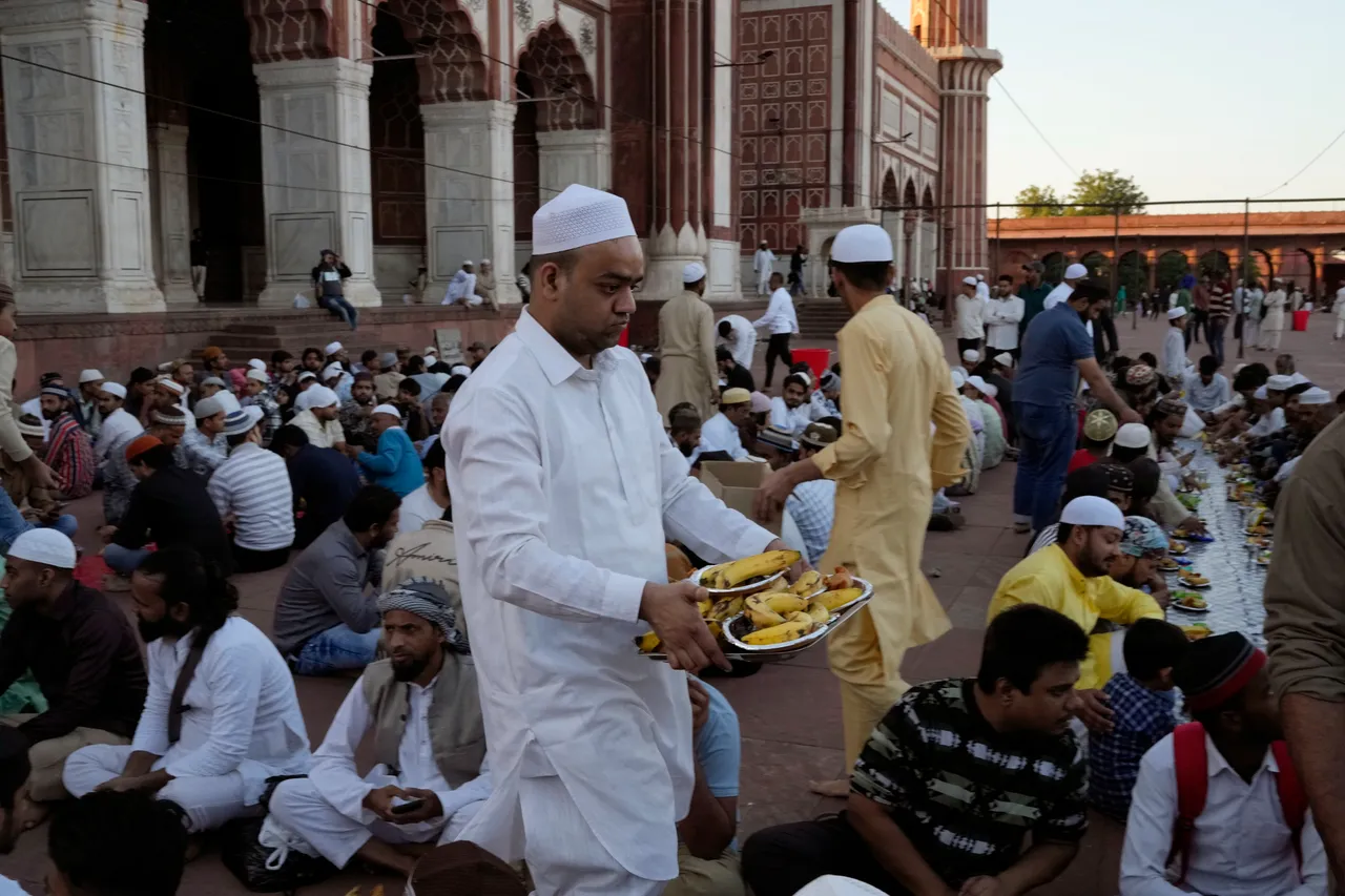 Muslims body launches campaign against Waqf law changes across India