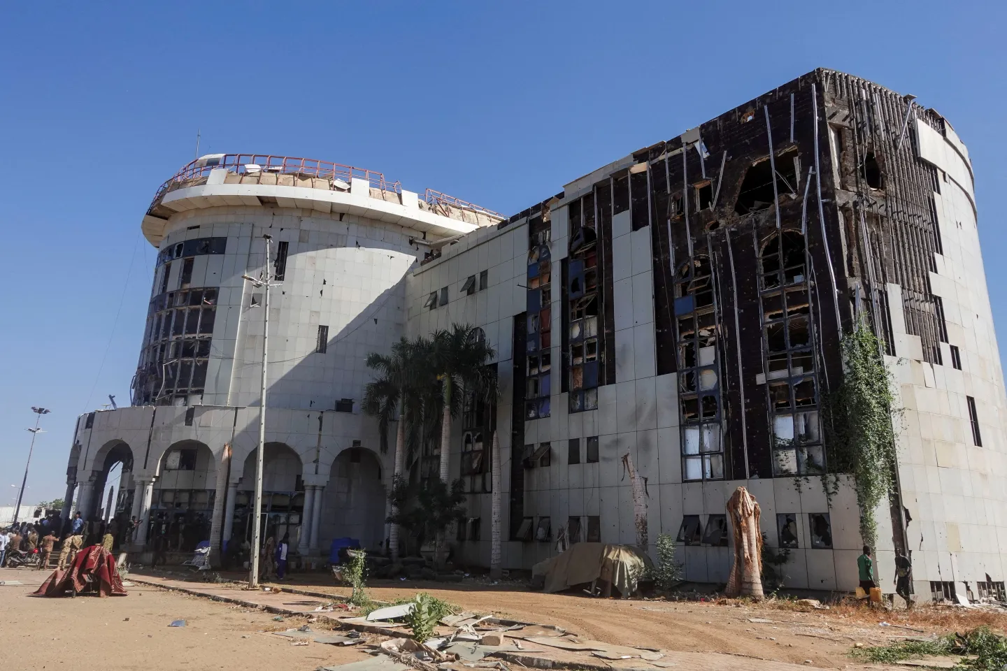 Jeshi la Sudan lakaribia kuchukua udhibiti wa Ikulu kutoka kwa kundi la RSF