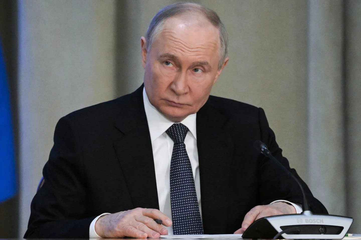 Путин приказал не бить по Украине