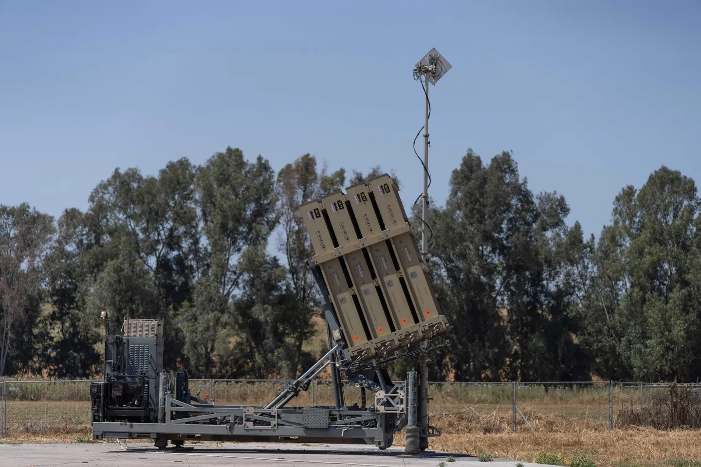 Aktivizohet sistemi i mbrojtjes ajrore në Tel Aviv të Izraelit