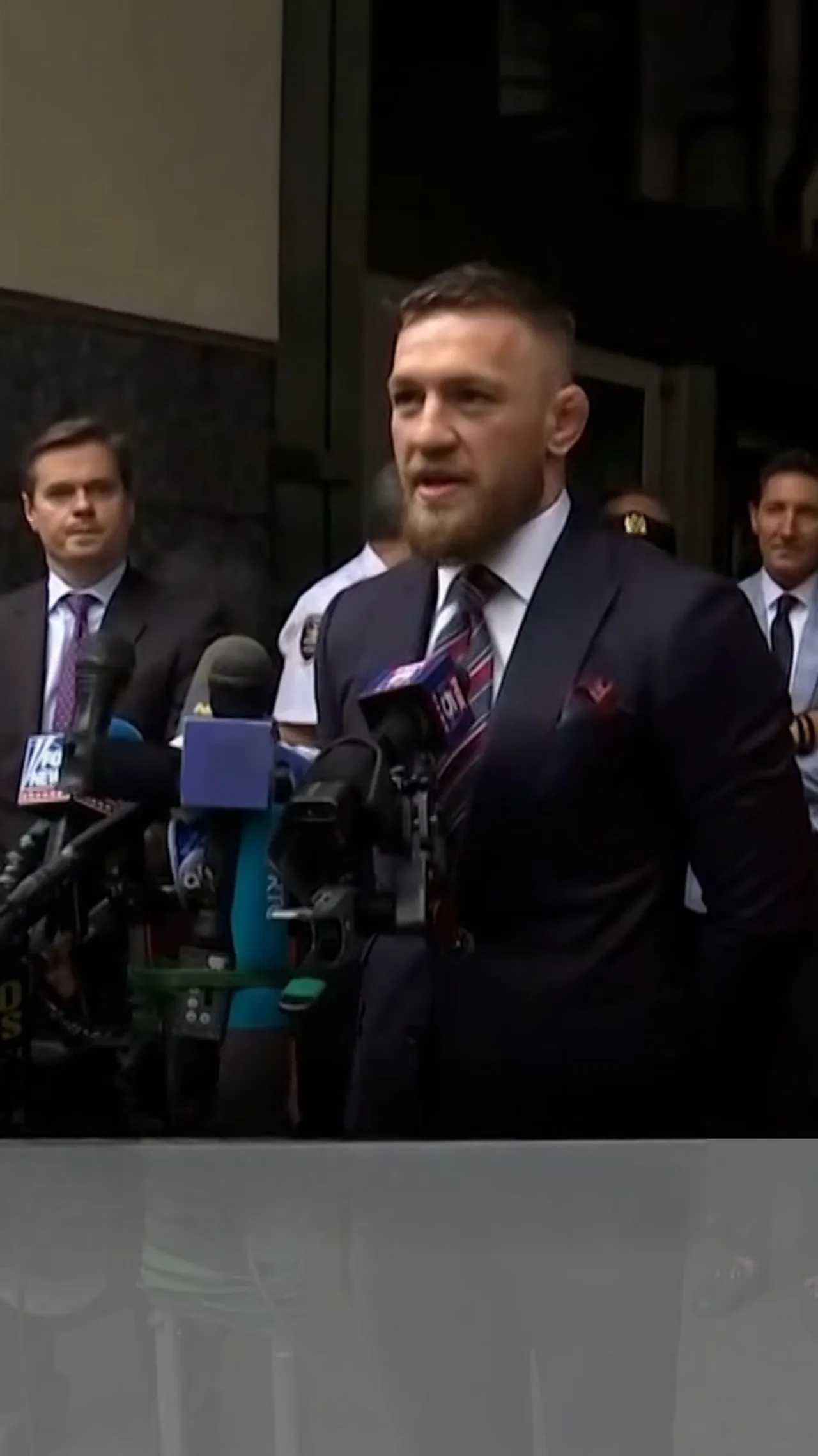 Conor McGregor synon presidencën irlandeze