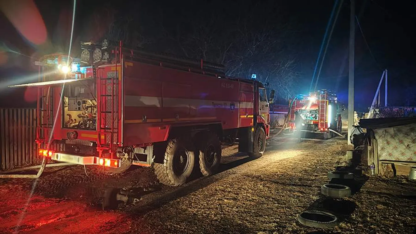 انفجار يهز مستودعاً مشتعلاً للنفط في روسيا