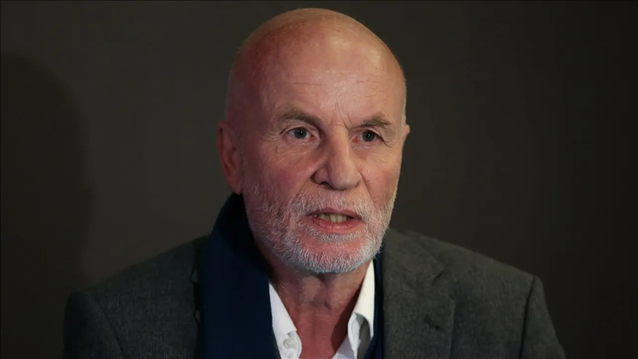 Procès pour apologie du terrorisme, 8 mois de prison avec sursis requis contre François Burgat