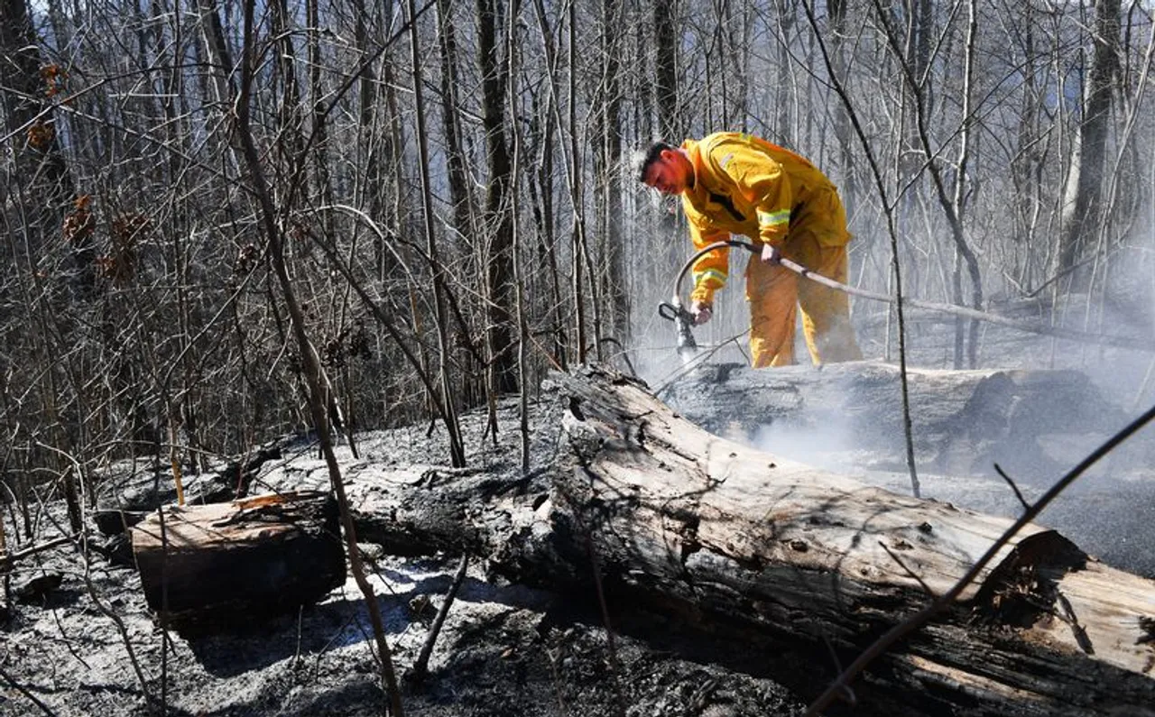 Mandatory evacuations ordered as wildfires continue to rage in North Carolina