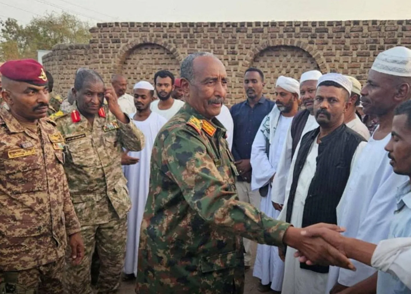 Sudan army retakes central bank after presidential palace recapture