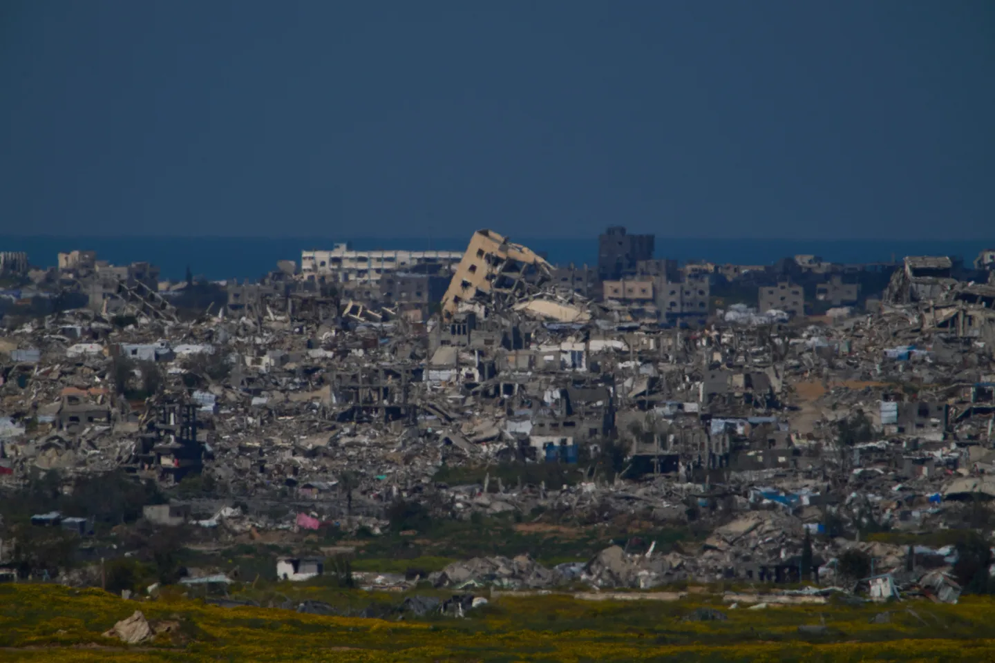 Indiscriminate Israeli bombardment endangers Gaza prisoners' lives: Hamas