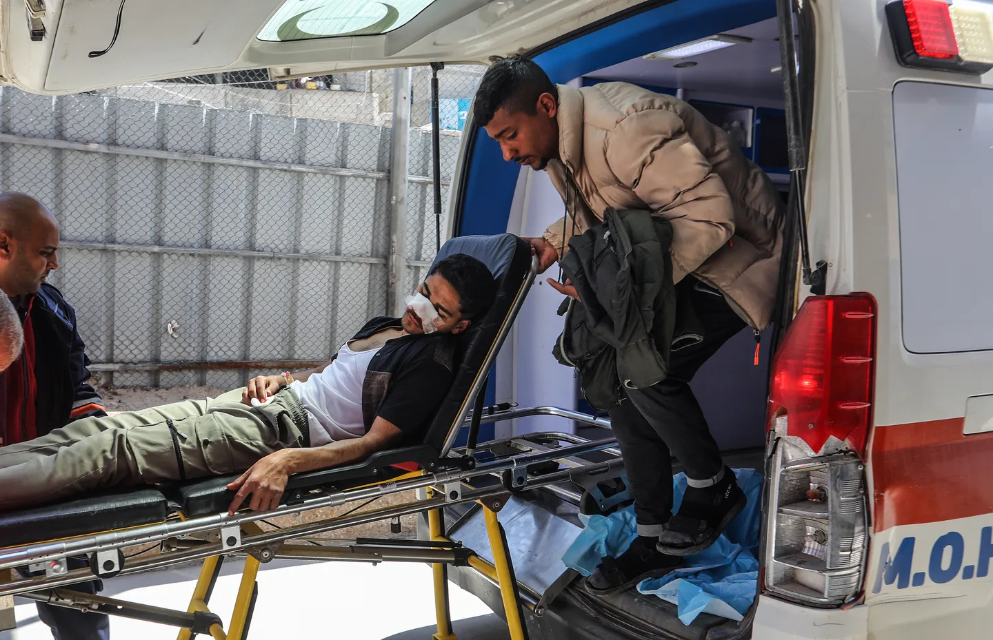 ДССУ: Насер ооруканасына Израилдин чабуулу Газада саламаттык сактоо тармагына таасир этти