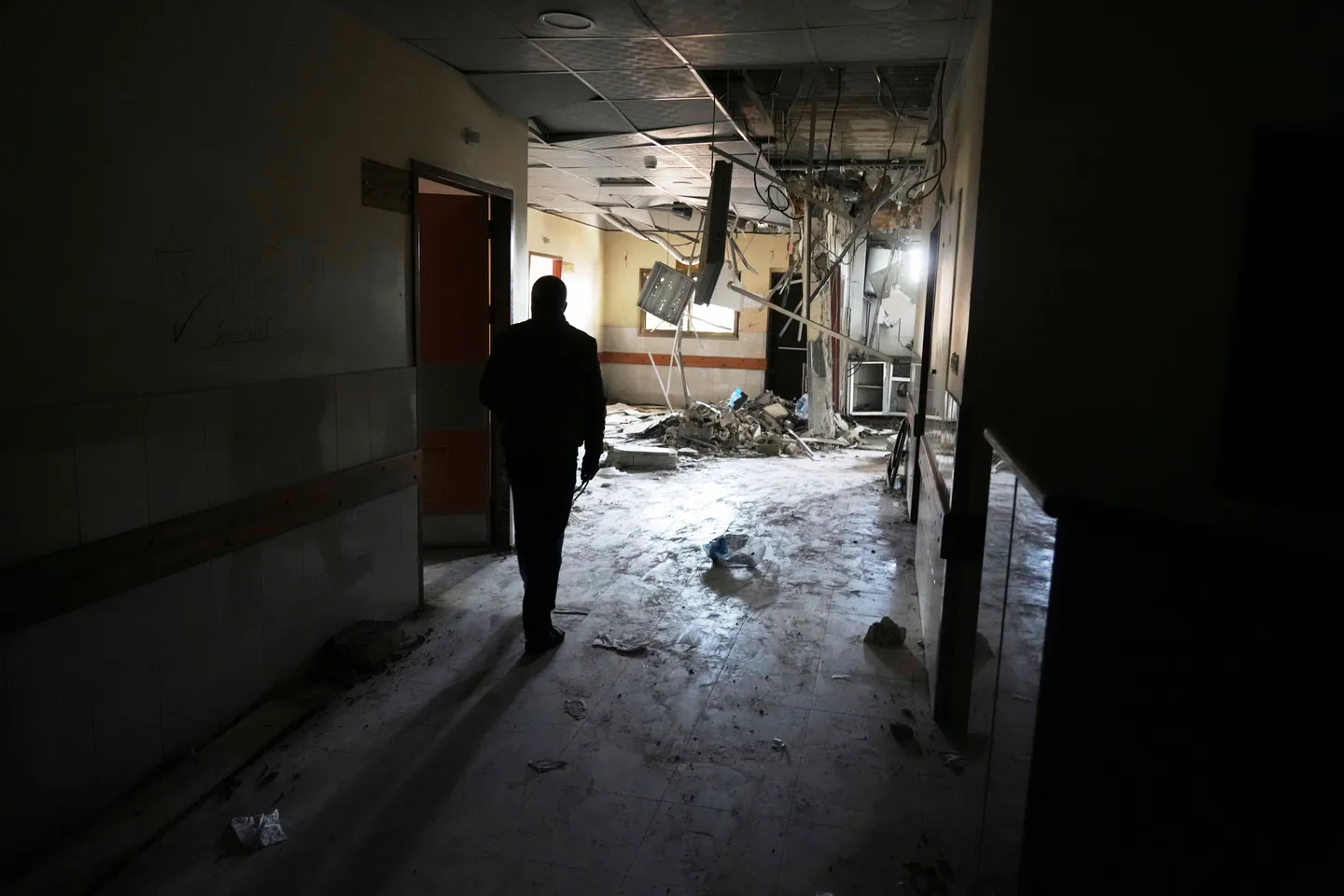 ÜST: ''İsrailin Nasser xəstəxanasına hücumu Qəzzanın səhiyyə sistemini pisləşdirdi''