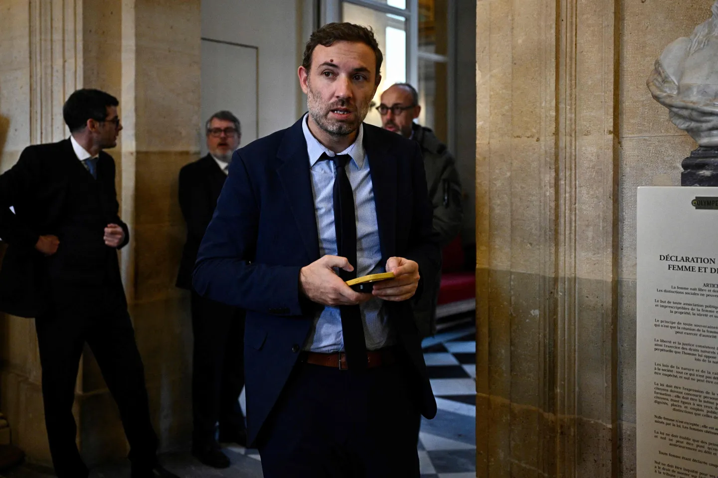 France: un député LFI dénonce la demande du CRIF de retirer une BD sur Gaza