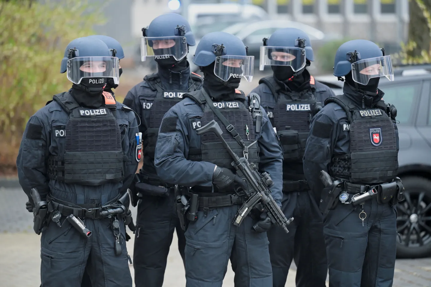 Millionen für den Untergrund? Ex-RAF-Terroristin vor Gericht