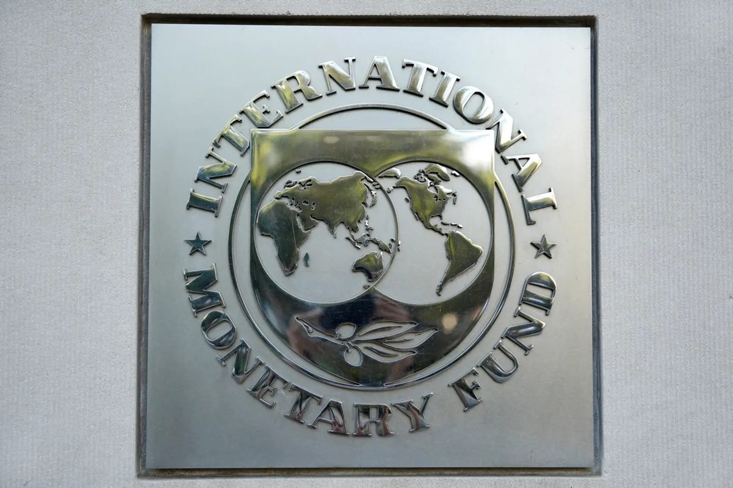 Pakistan clinches vital $2B IMF deal to stay afloat