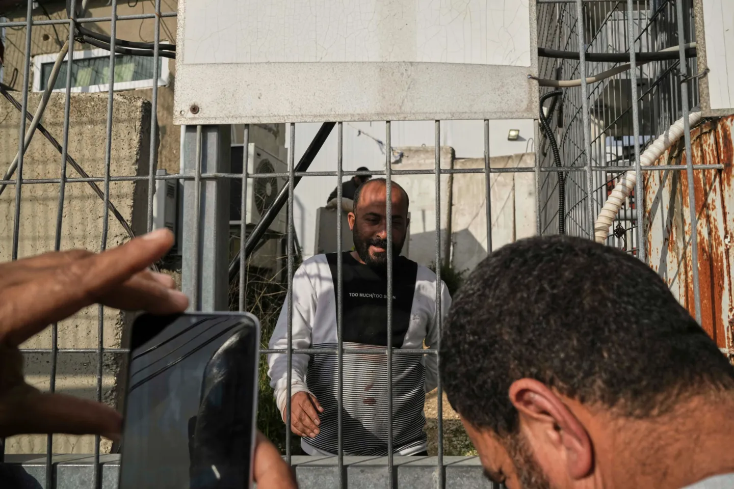 Il premio Oscar Hamdan Ballal racconta come i coloni israeliani lo abbiano aggredito
