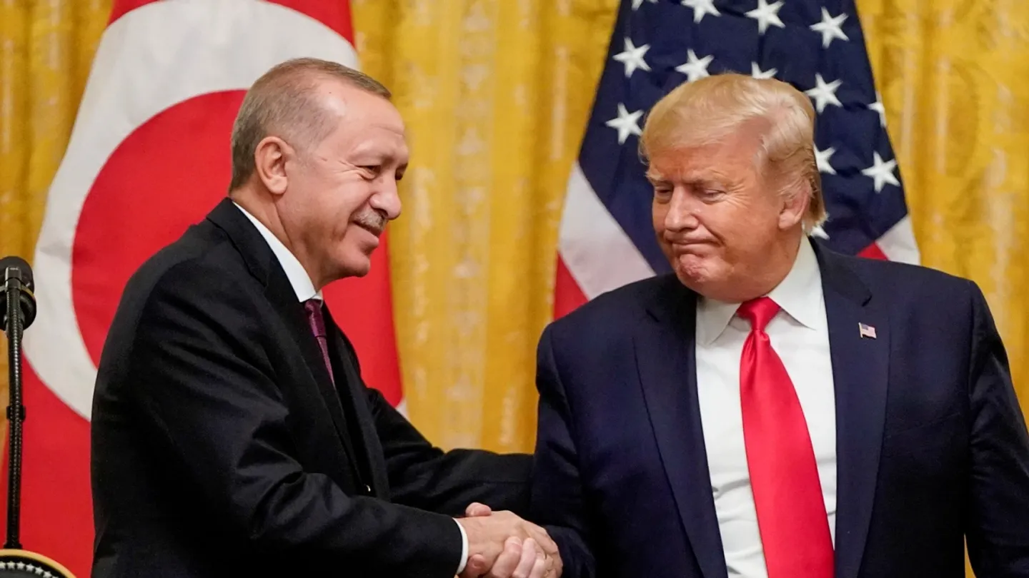 أردوغان وترمب يبحثان هاتفياً الوضع في غزة وسوريا وتعزيز العلاقات الثنائية