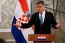 Presidenti kroat: Armatosja e Serbisë është shqetësuese, në shënjestër Kroacia, Shqipëria dhe BeH-ja