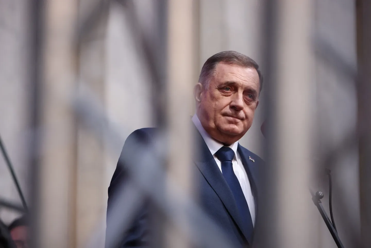 Bosnia court issues international arrest warrant for Serb leader Dodik